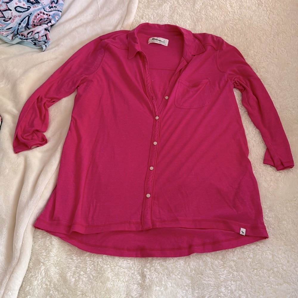 3/4 sleeve dark pink button up nwot sz M
